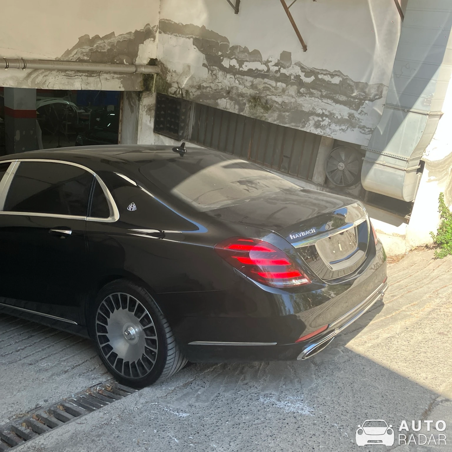 Mercedes-Maybach S 650 Pullman spotted