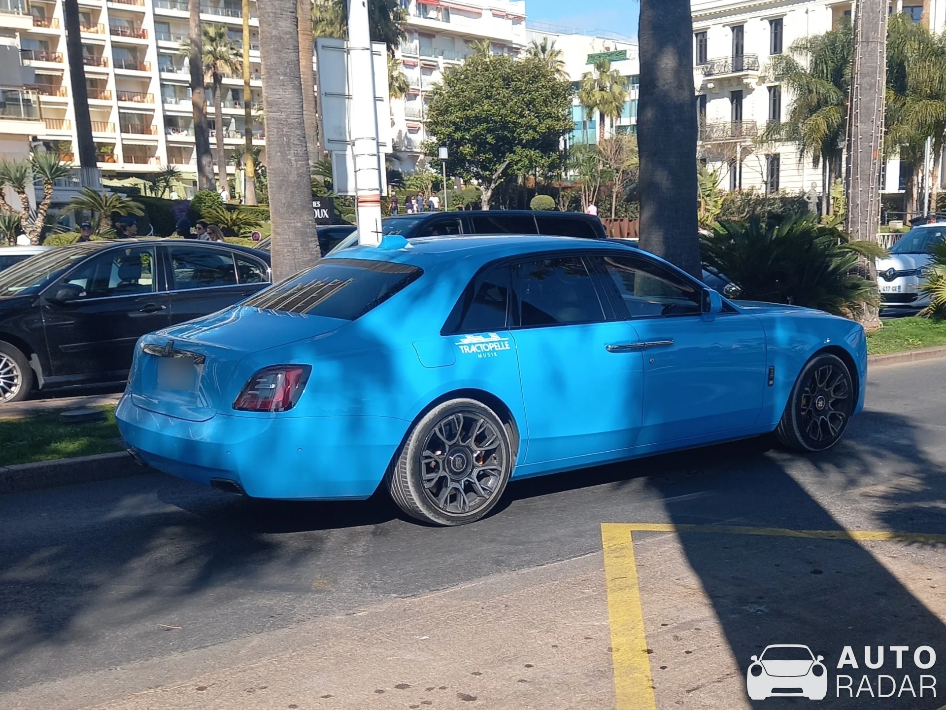 Rolls-Royce Ghost II Black Badge spotted in Cannes