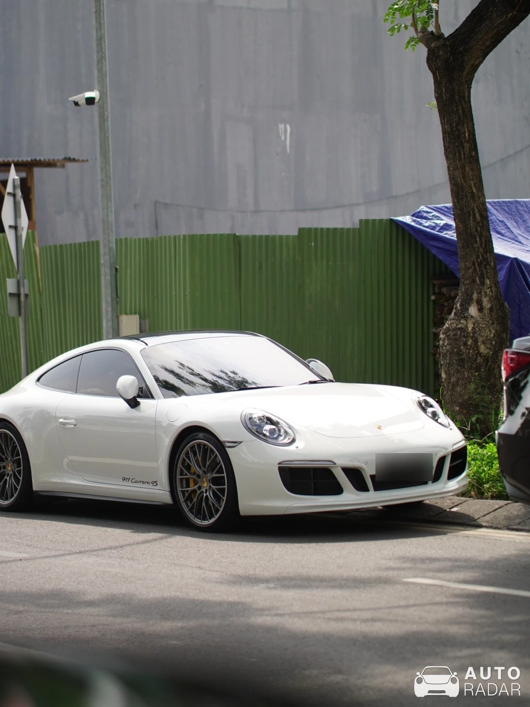 Porsche 991 Carrera 4 GTS MkI spotted in Surabaya