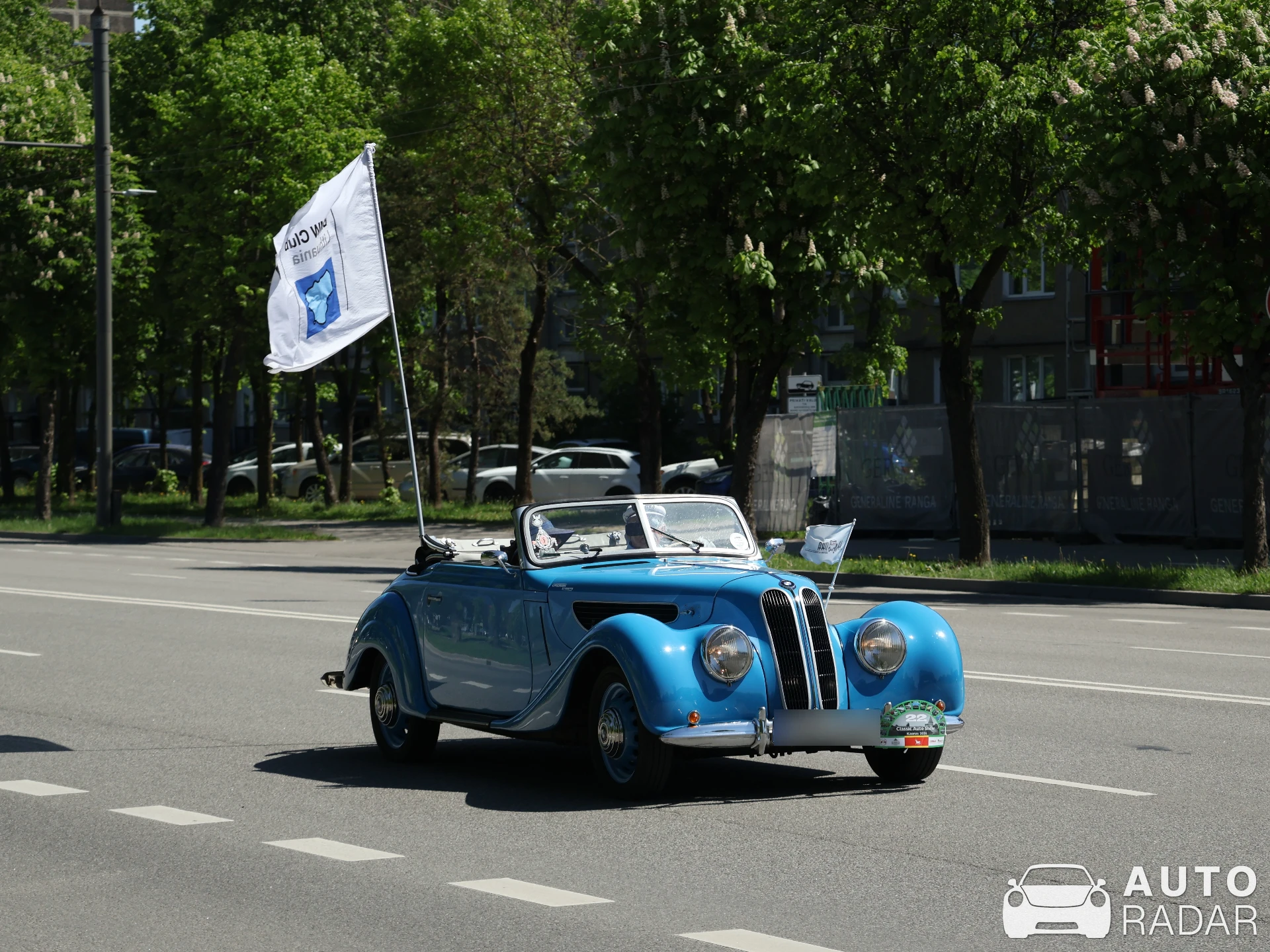 BMW 327 spotted in Kaunas