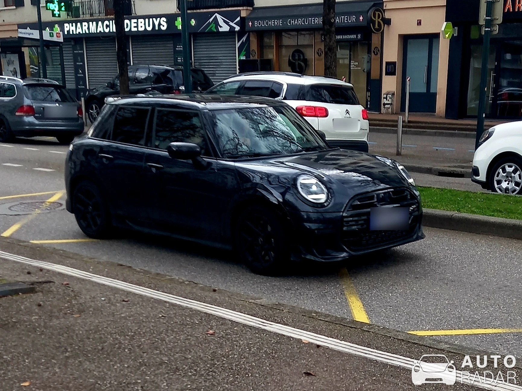 Mini Cooper S F56 John Cooper Works spotted in Annecy