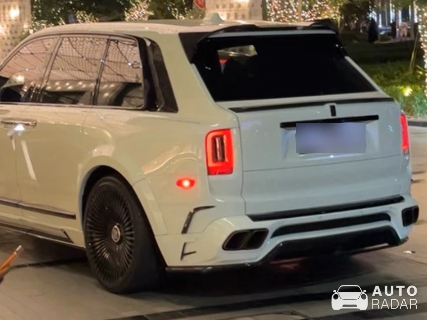 Rolls-Royce Cullinan Mansory spotted in دبي, United Arab Emirates