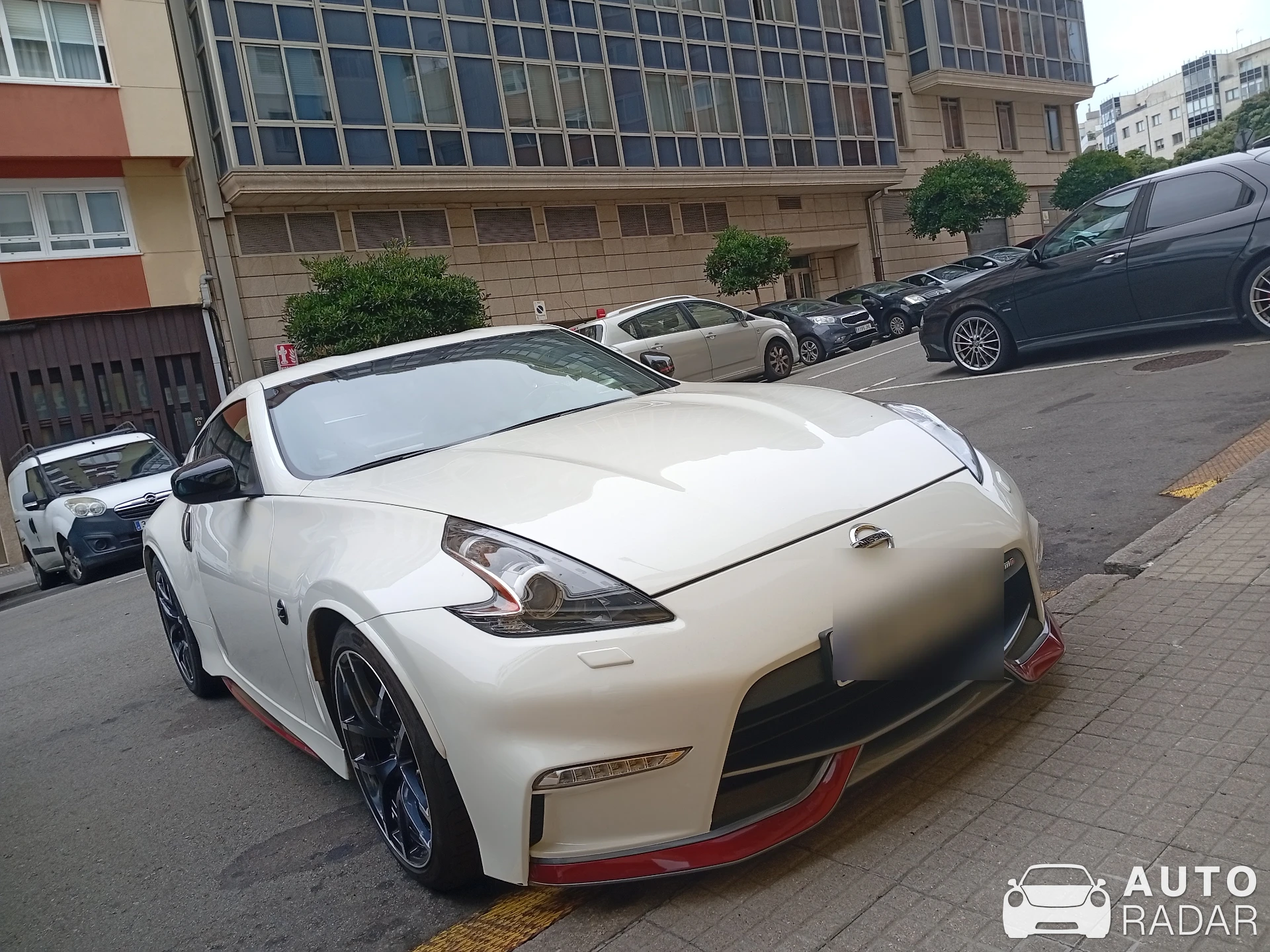 Nissan 370Z Nismo spotted in A Coruña