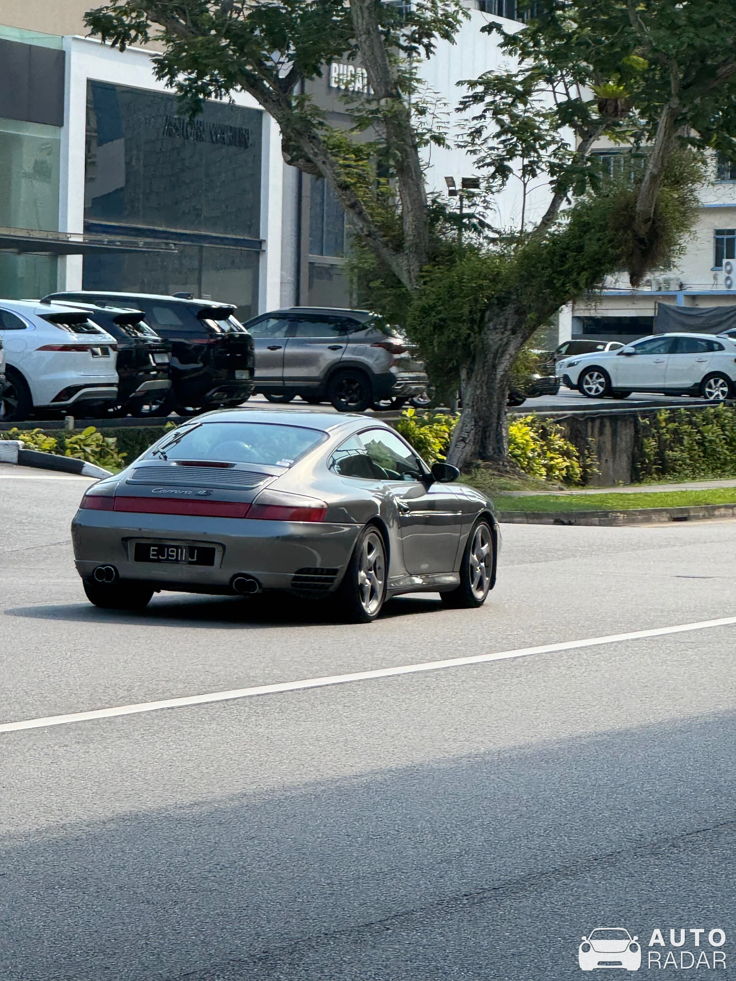 Porsche 996 Carrera 4S spotted in Singapore