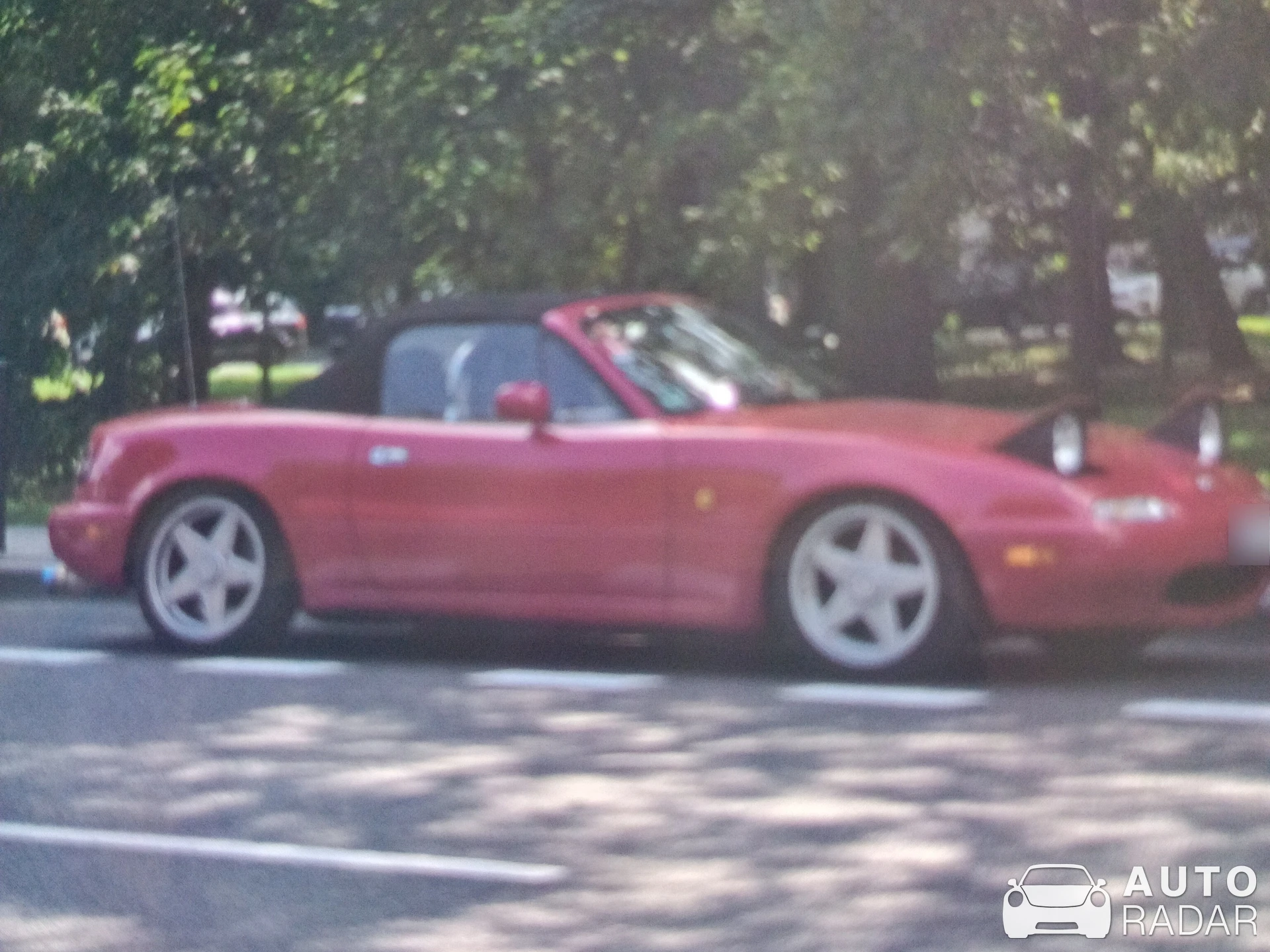 Mazda MX-5 NA spotted in Radom