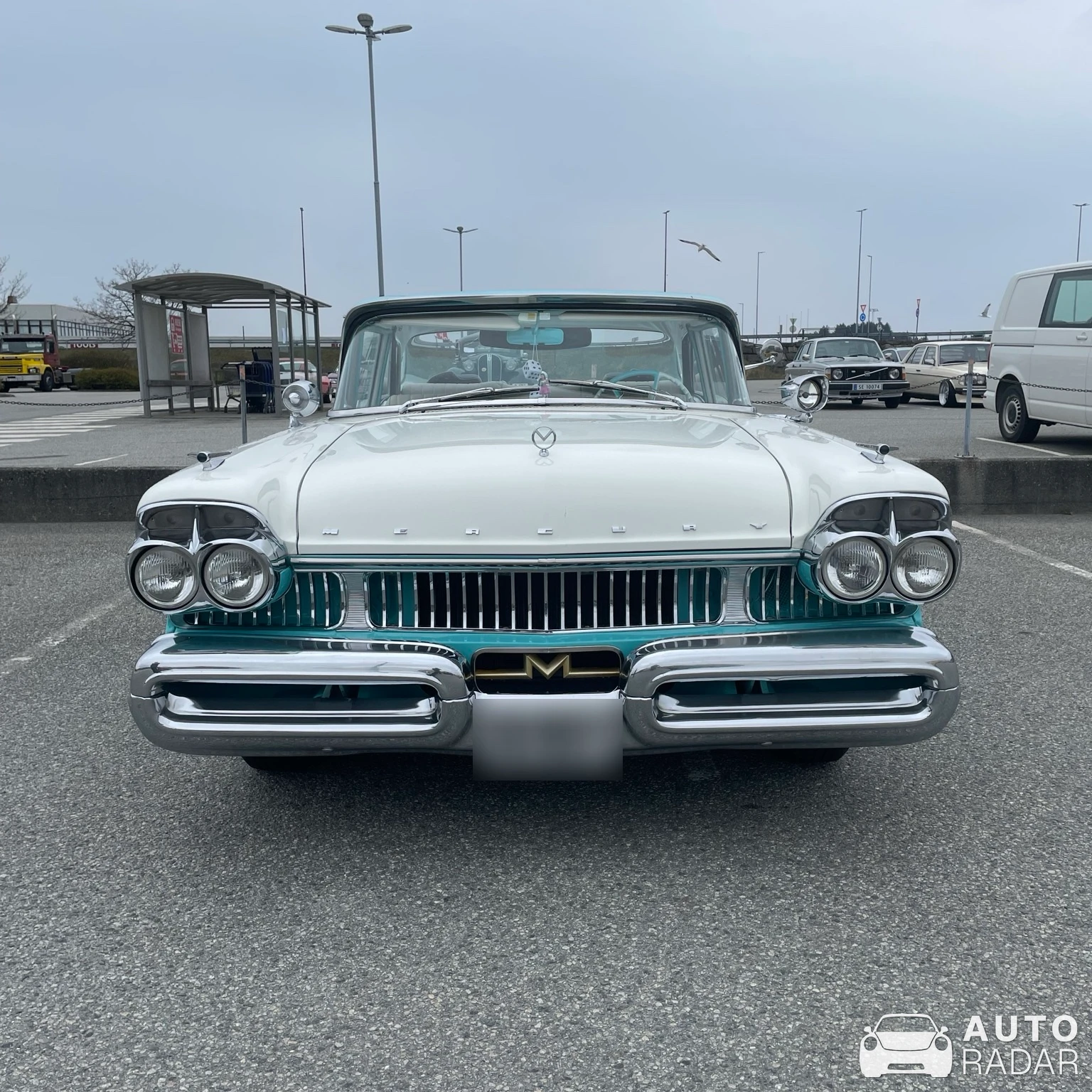 Mercury Turnpike Cruiser spotted