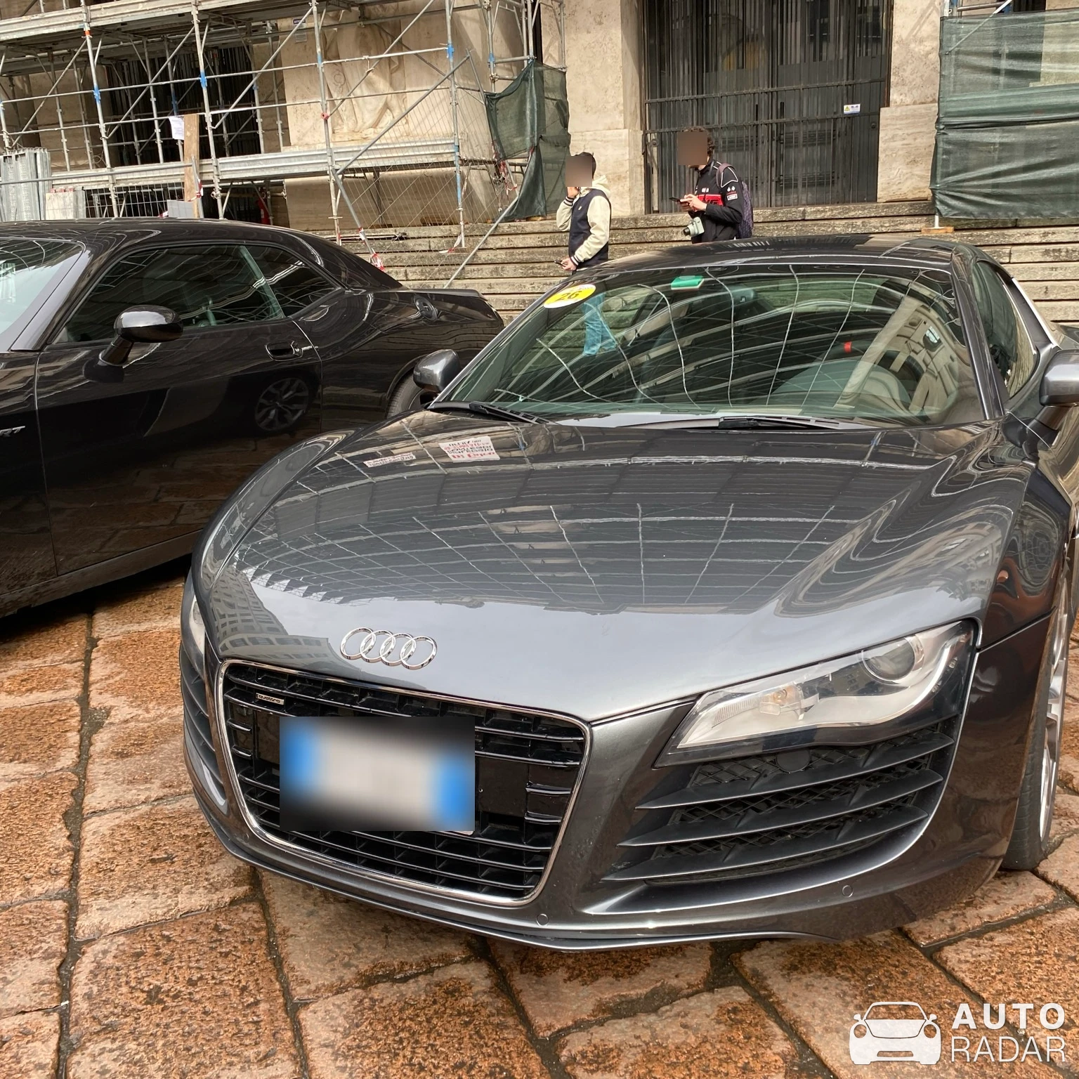 Audi R8 Type 42 4.2 FSI Coupé spotted in Milano
