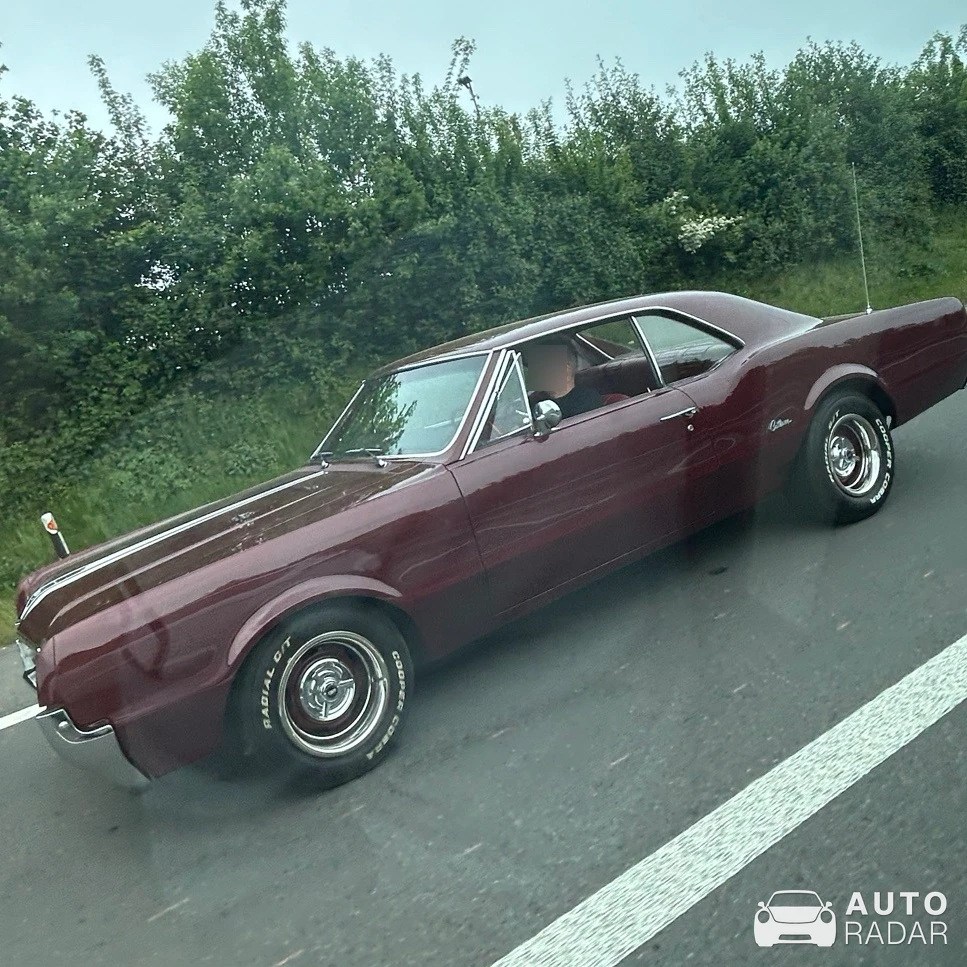 Oldsmobile Cutlass Supreme Convertible spotted in Oberentfelden