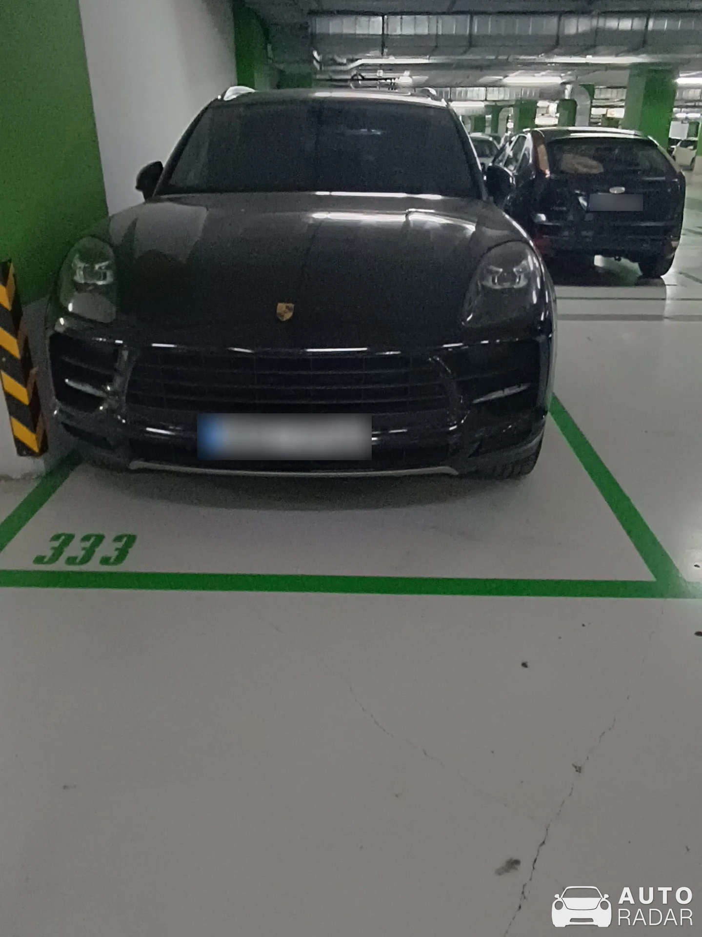 Porsche Macan spotted in Άγιος Δημήτριος Αττικής, Ελλάδα