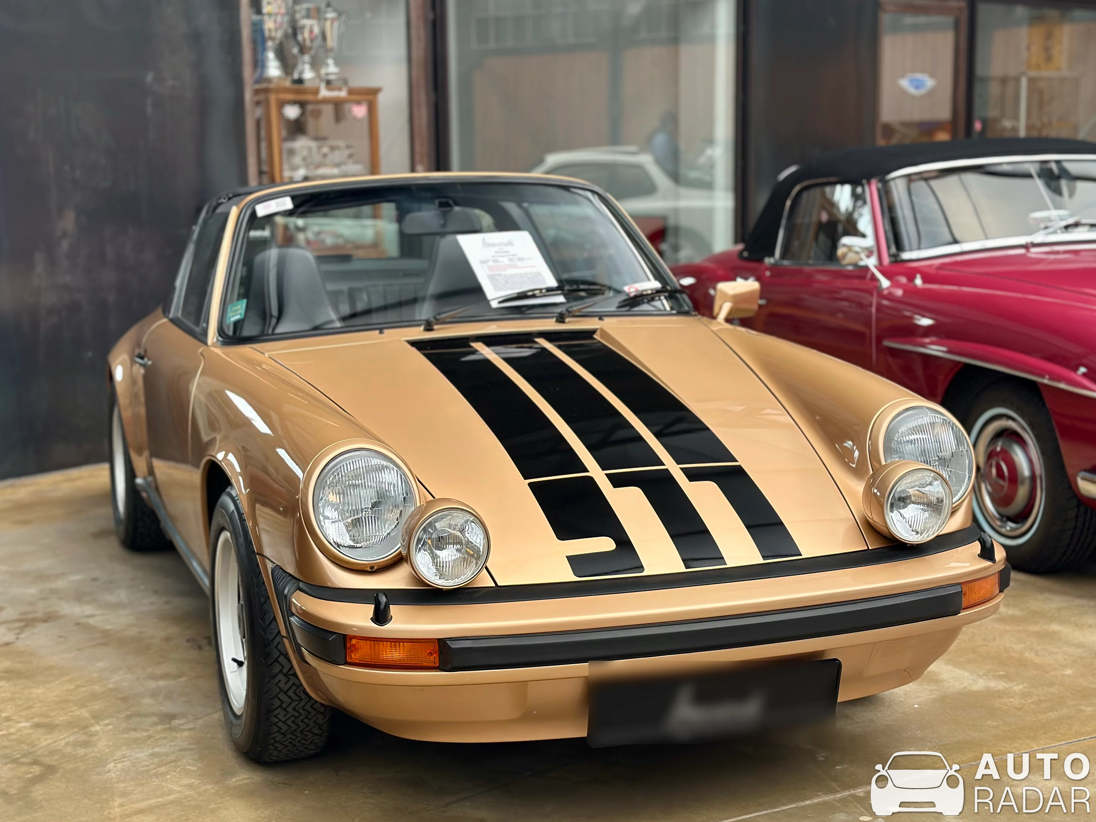 Porsche 911 Carrera 2.7 spotted in Düsseldorf