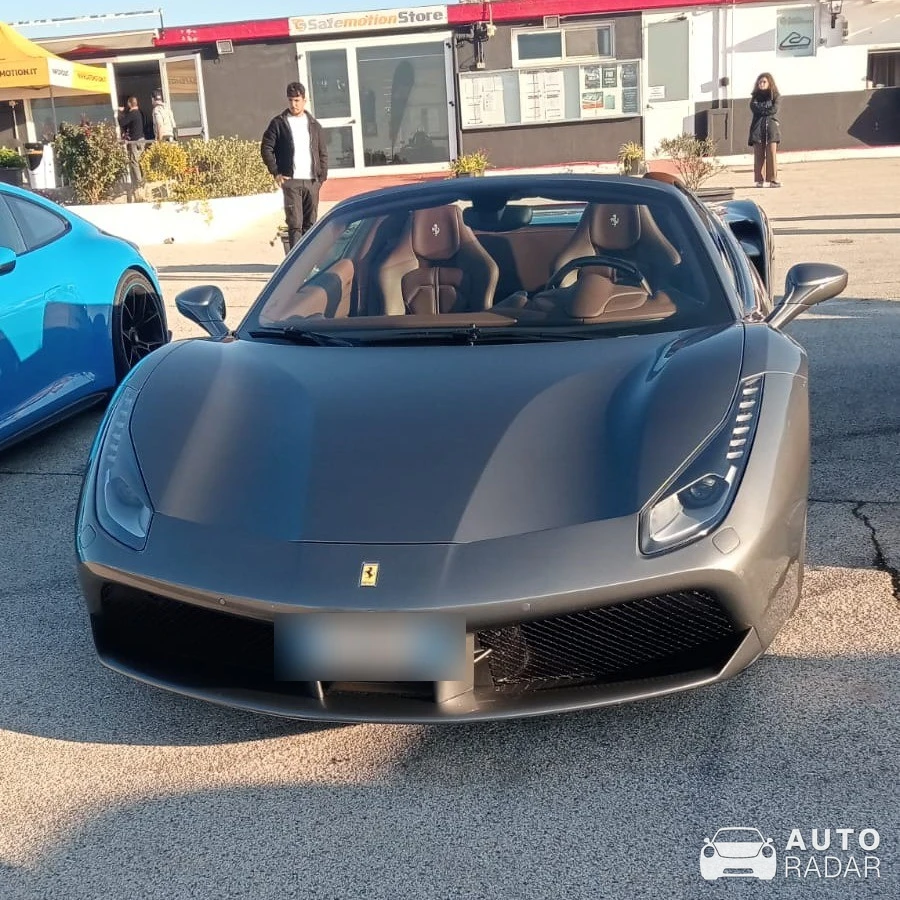 Ferrari 488 Spider spotted in Città Metropolitana di Bari, Italy