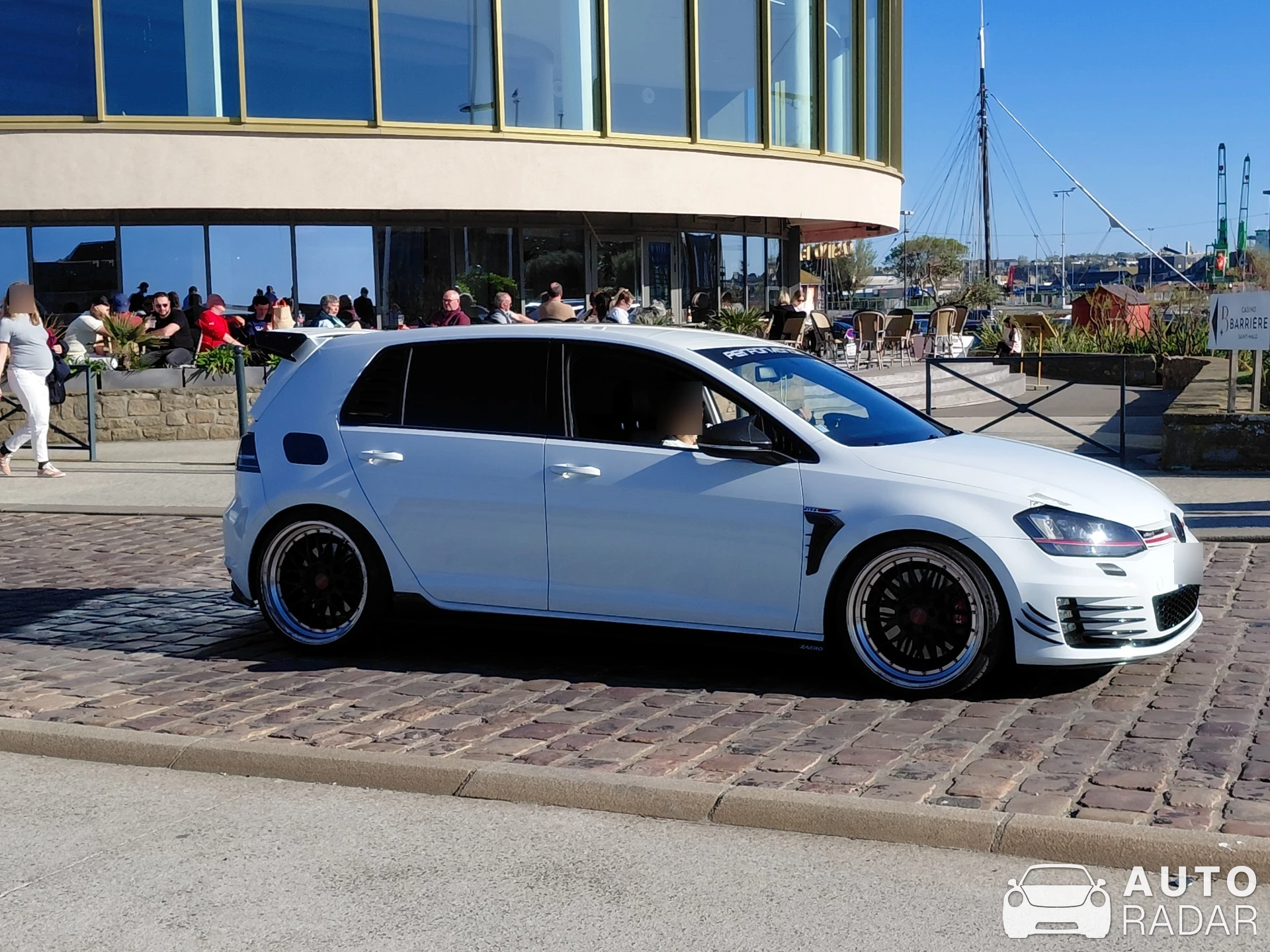 Volkswagen Golf GTI spotted in Saint-Malo