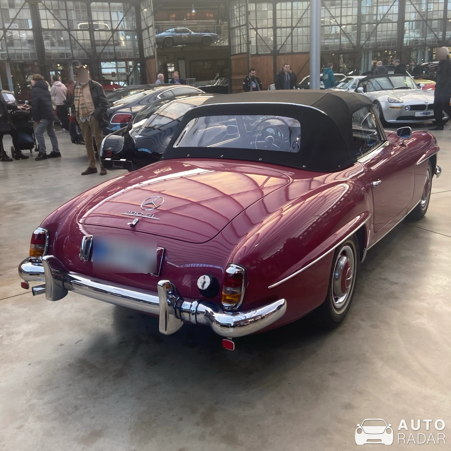 Mercedes-Benz 190 SL spotted in Düsseldorf, Deutschland
