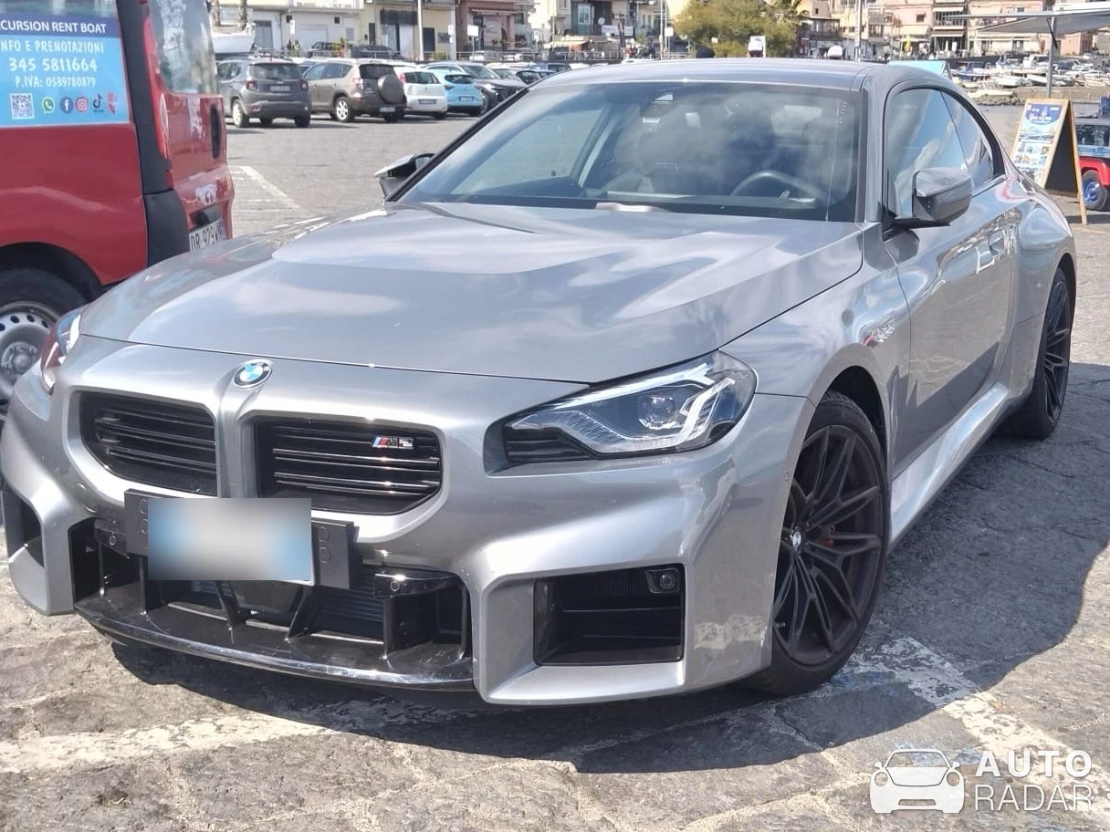 BMW M2 G87 Coupé spotted in Catania