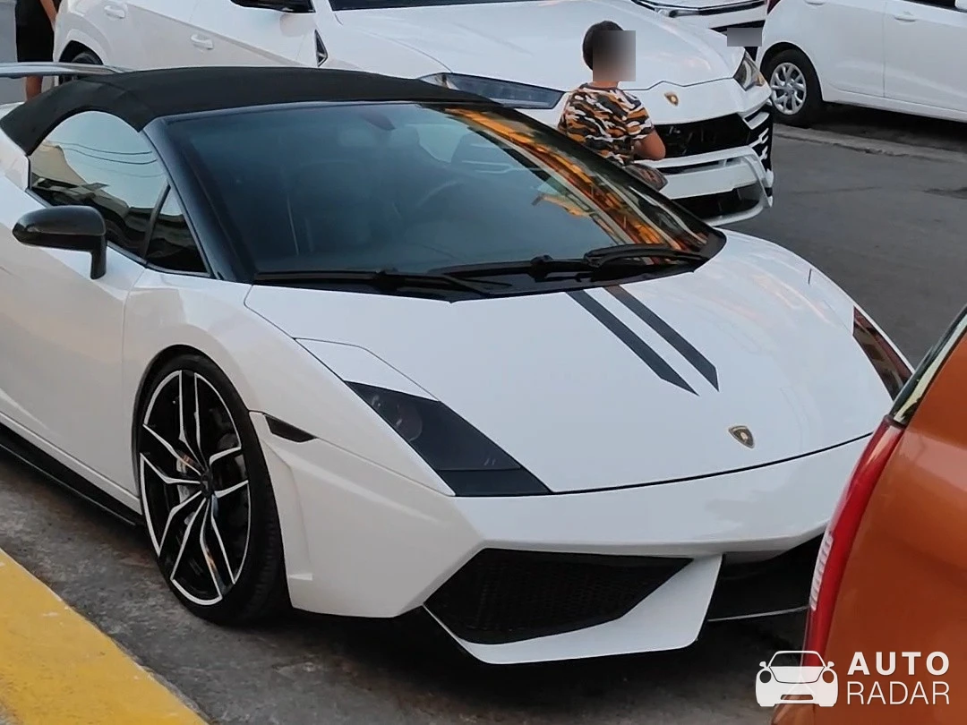 Lamborghini Gallardo LP570-4 Spyder Performante Edizione Tecnica spotted in Glyfada, Greece