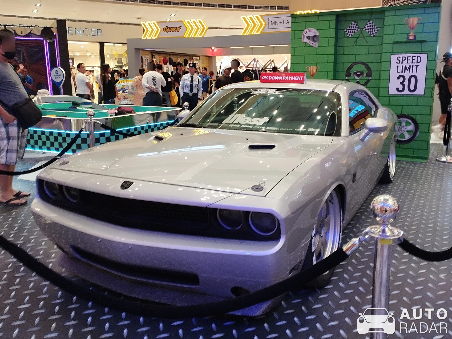 Dodge Challenger R/T spotted in Quezon City, Philippines