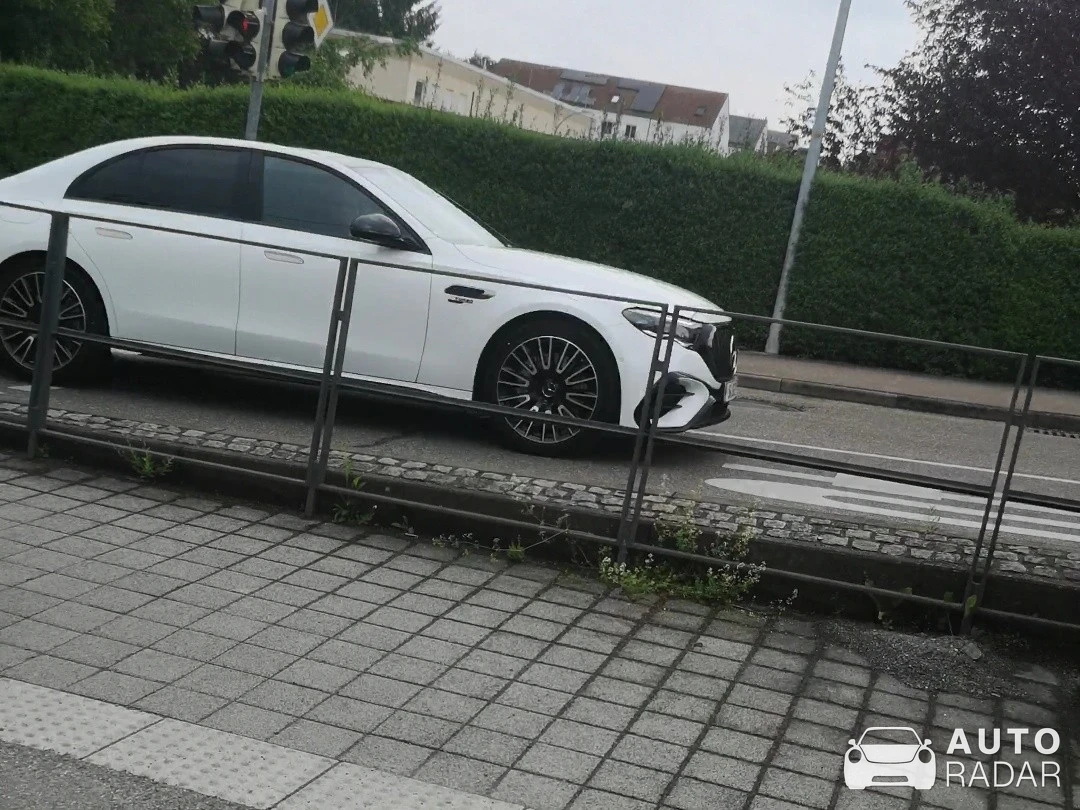Mercedes-AMG E 53 Hybrid W214 spotted in Stuttgart