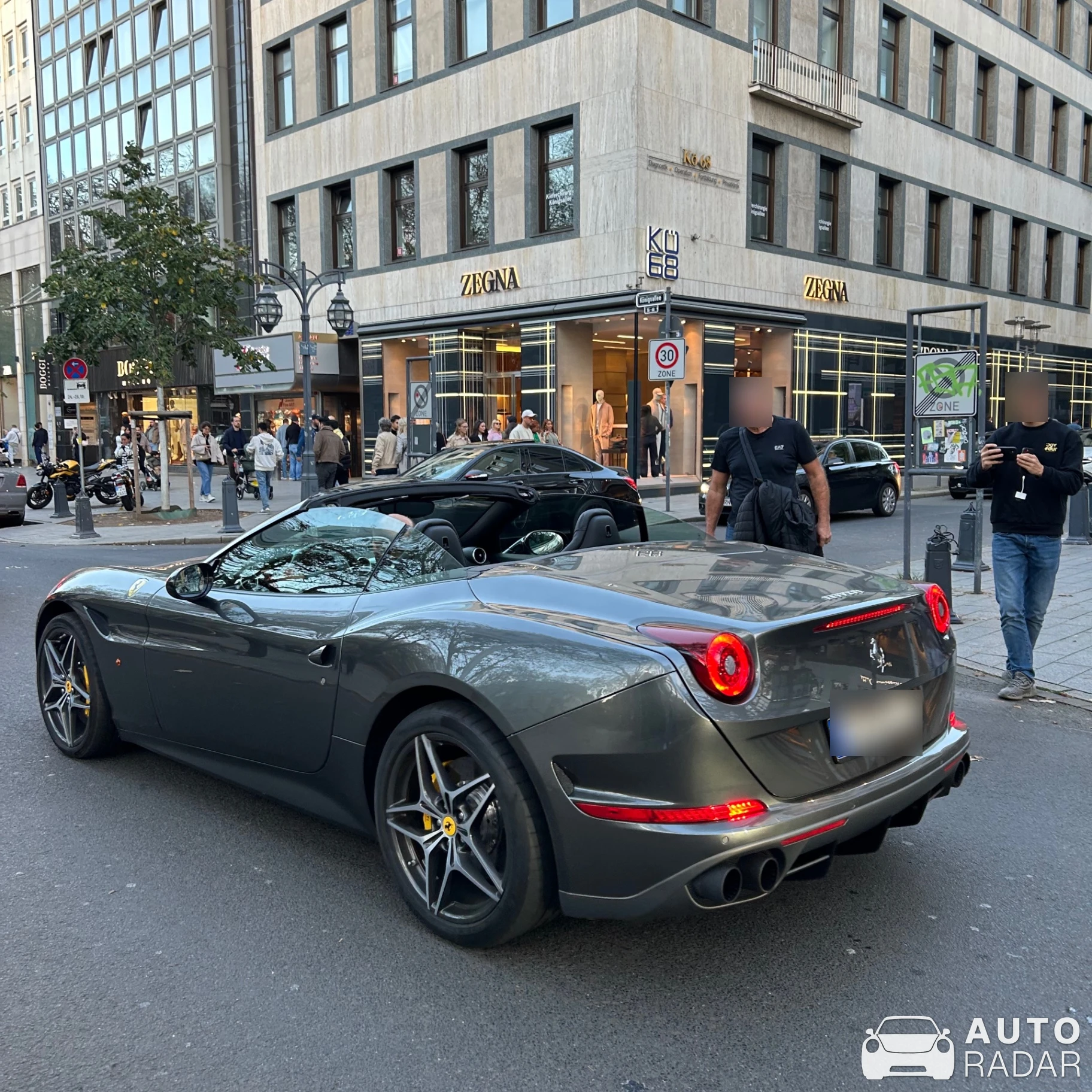 Ferrari Portofino spotted in Düsseldorf, Deutschland