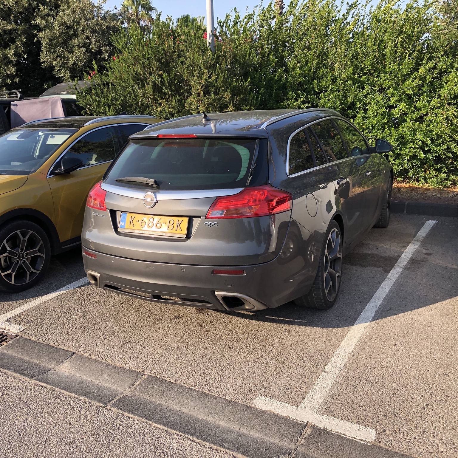 Opel Insigna OPC V6
