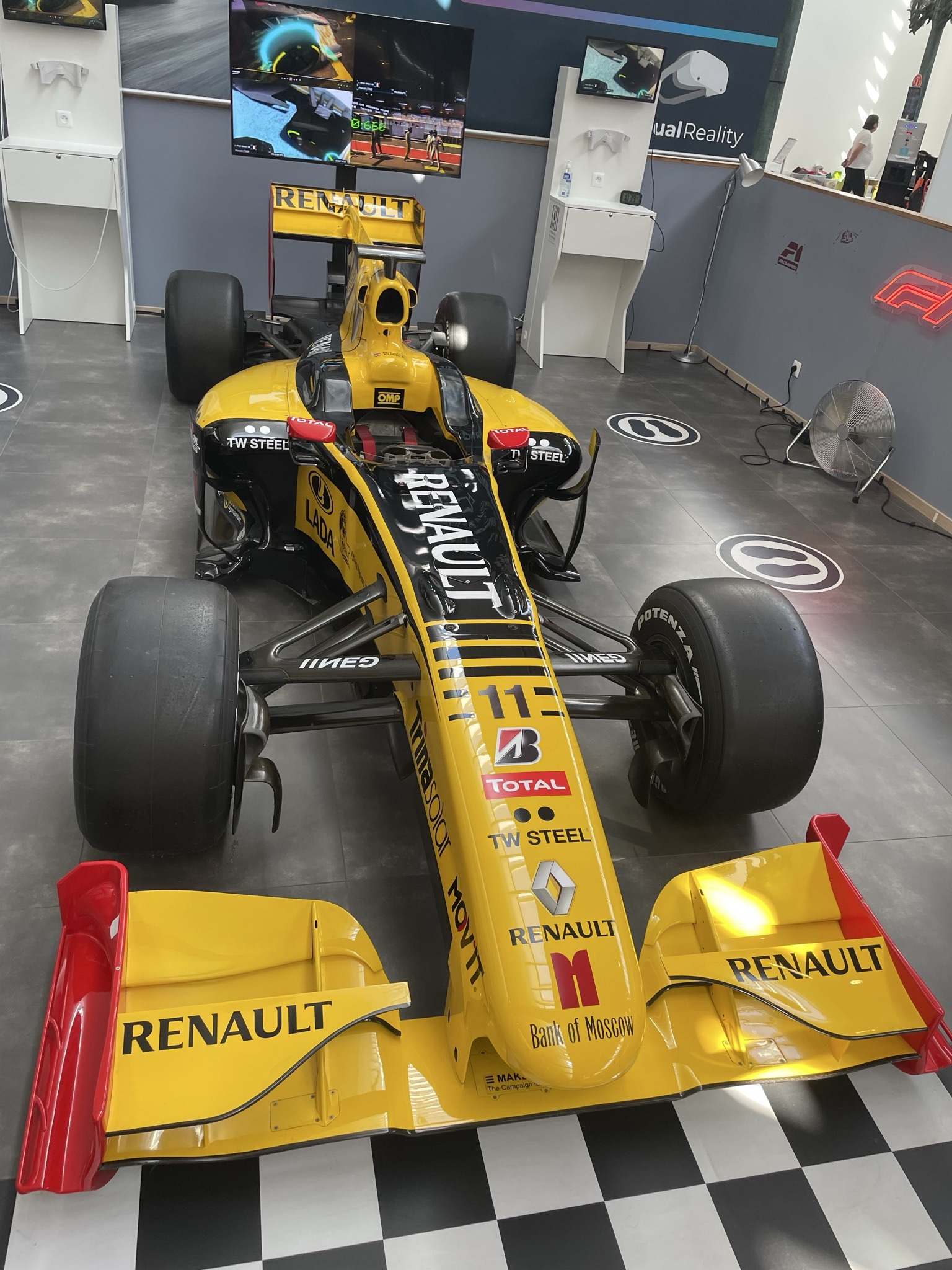 Renault F1 R30