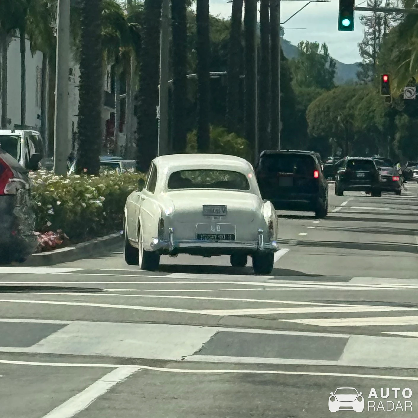 Rolls-Royce Silver Cloud spotted in Beverly Hills