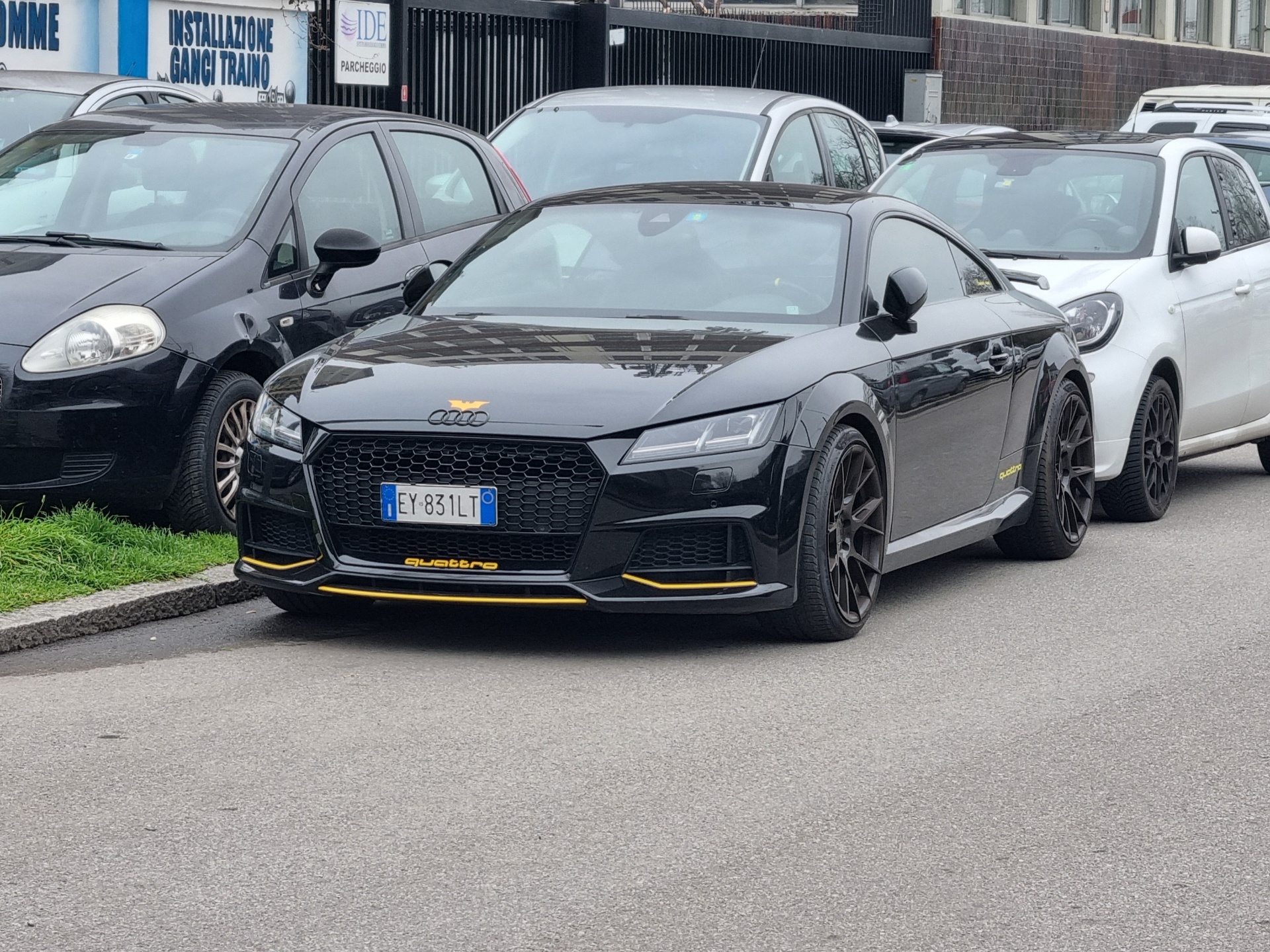 Audi TT-S 8S