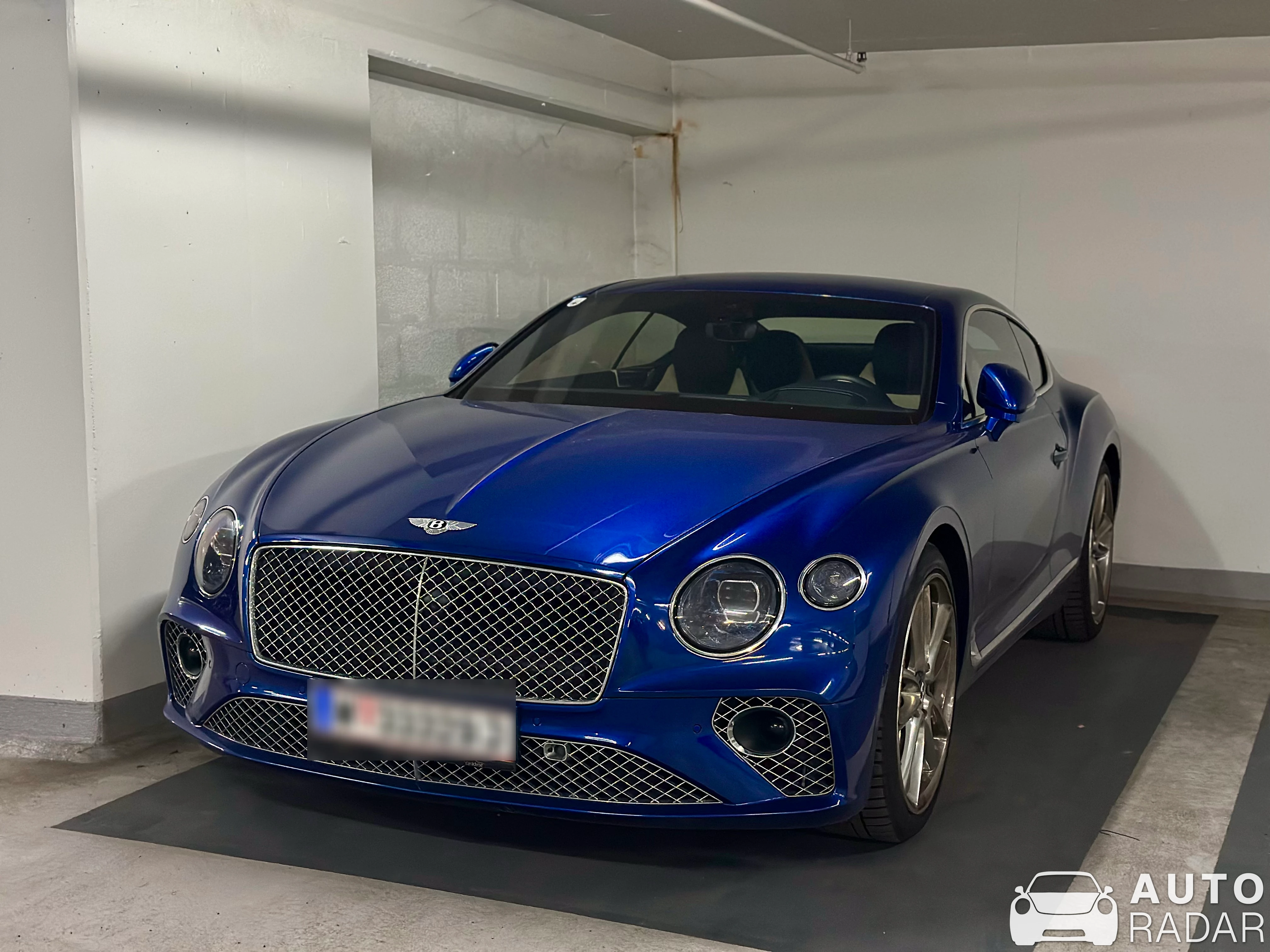 Bentley Continental GT V8 2020 spotted in Wien