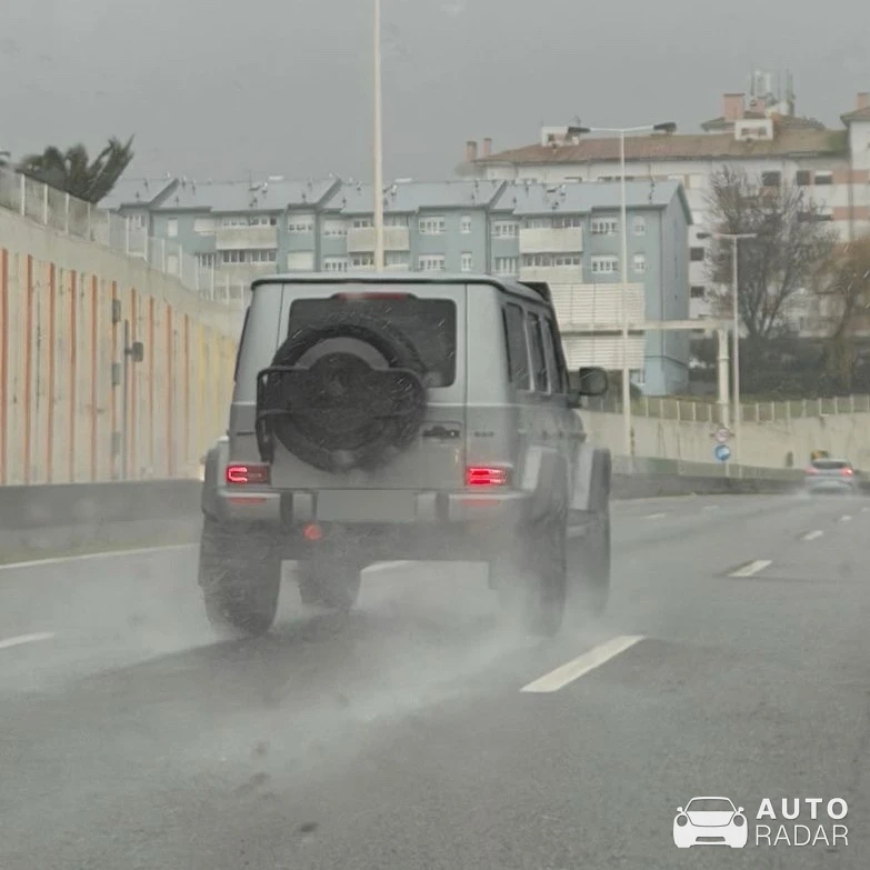 Mercedes-AMG G 63 4x4² W463 spotted in Porto, Portugal