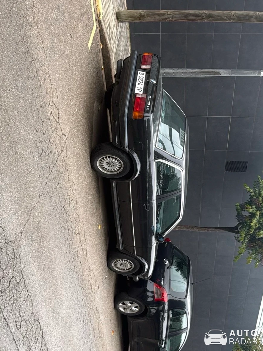 BMW 3 Series E30 spotted in Caldes de Montbui, España