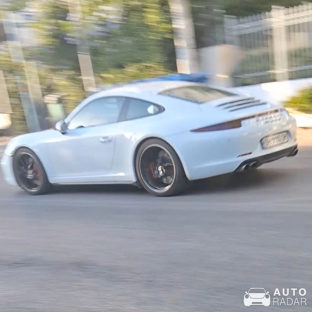 Porsche 997 Carrera 4 GTS spotted in Voula, Greece