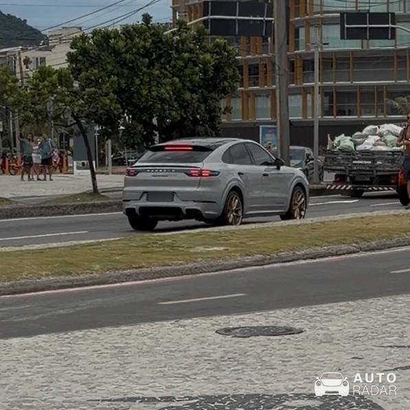 Porsche Cayenne Coupé Turbo spotted in Rio de Janeiro, Brasil