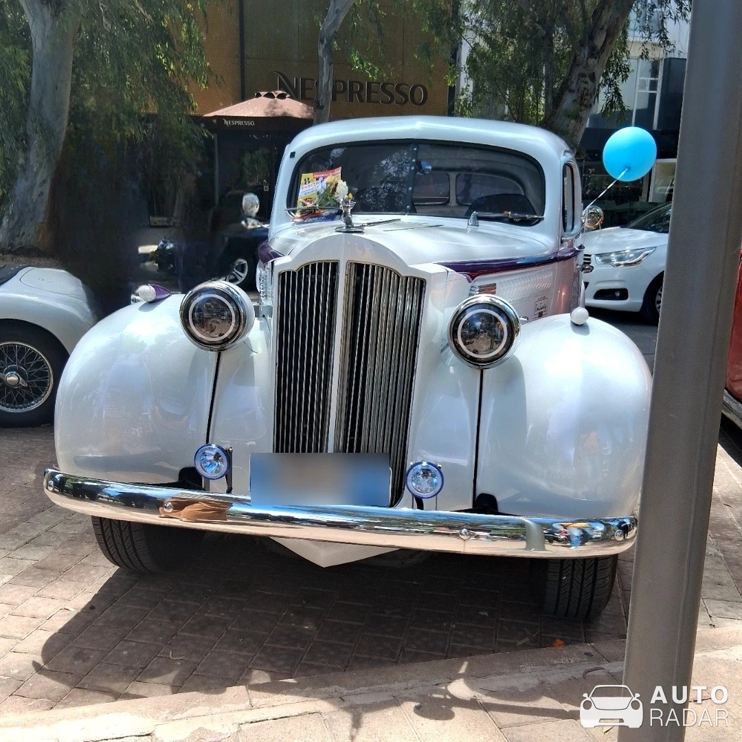 Packard 120 Touring Sedan  spotted in Glyfada