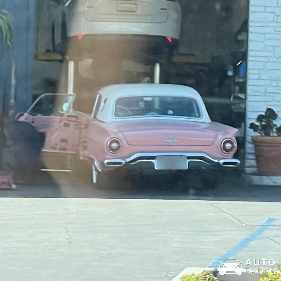 Ford Thunderbird III Convertible spotted in Redondo Beach