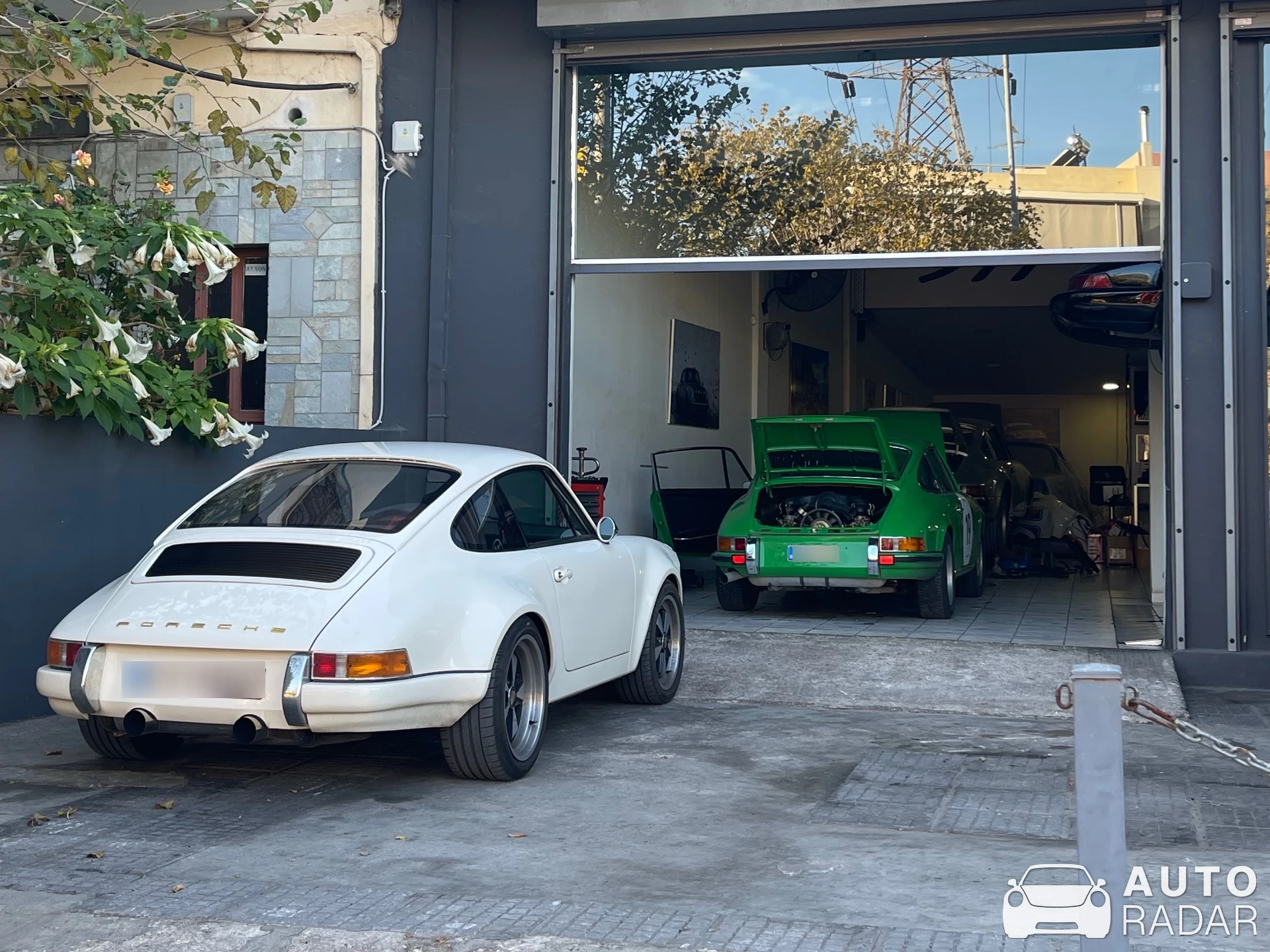 Porsche 911 spotted in Egaleo, Greece