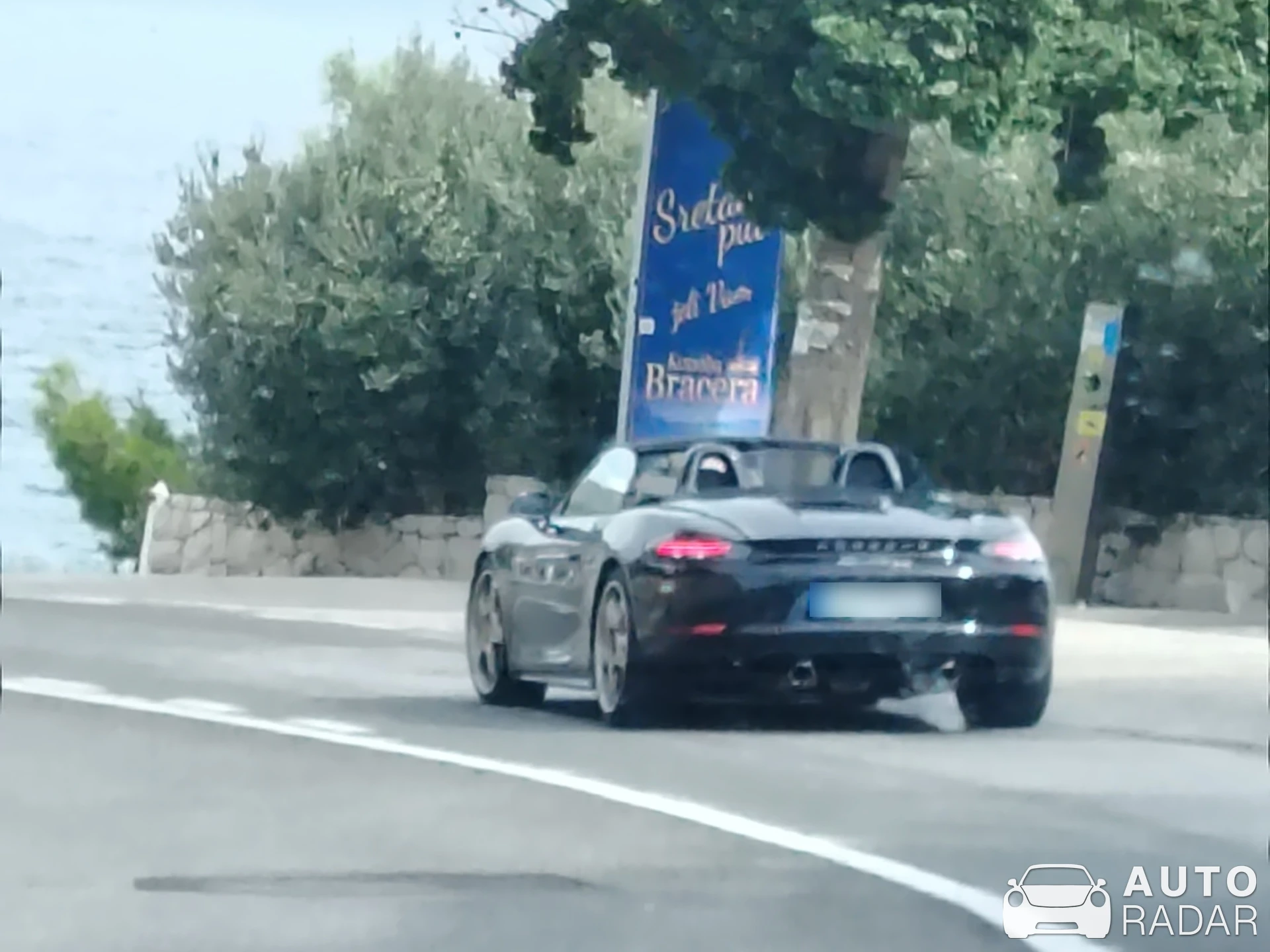 Porsche 718 Boxster spotted in Omiš