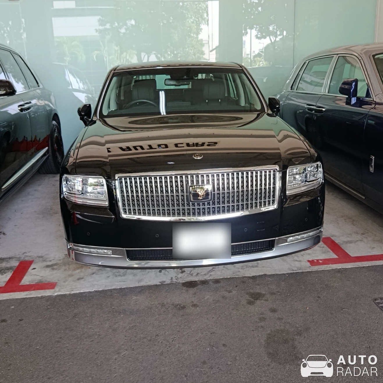 Toyota Century G60 spotted in Singapore