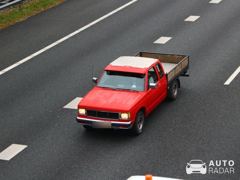 Chevrolet S-10 Blazer spotted in Hengelo