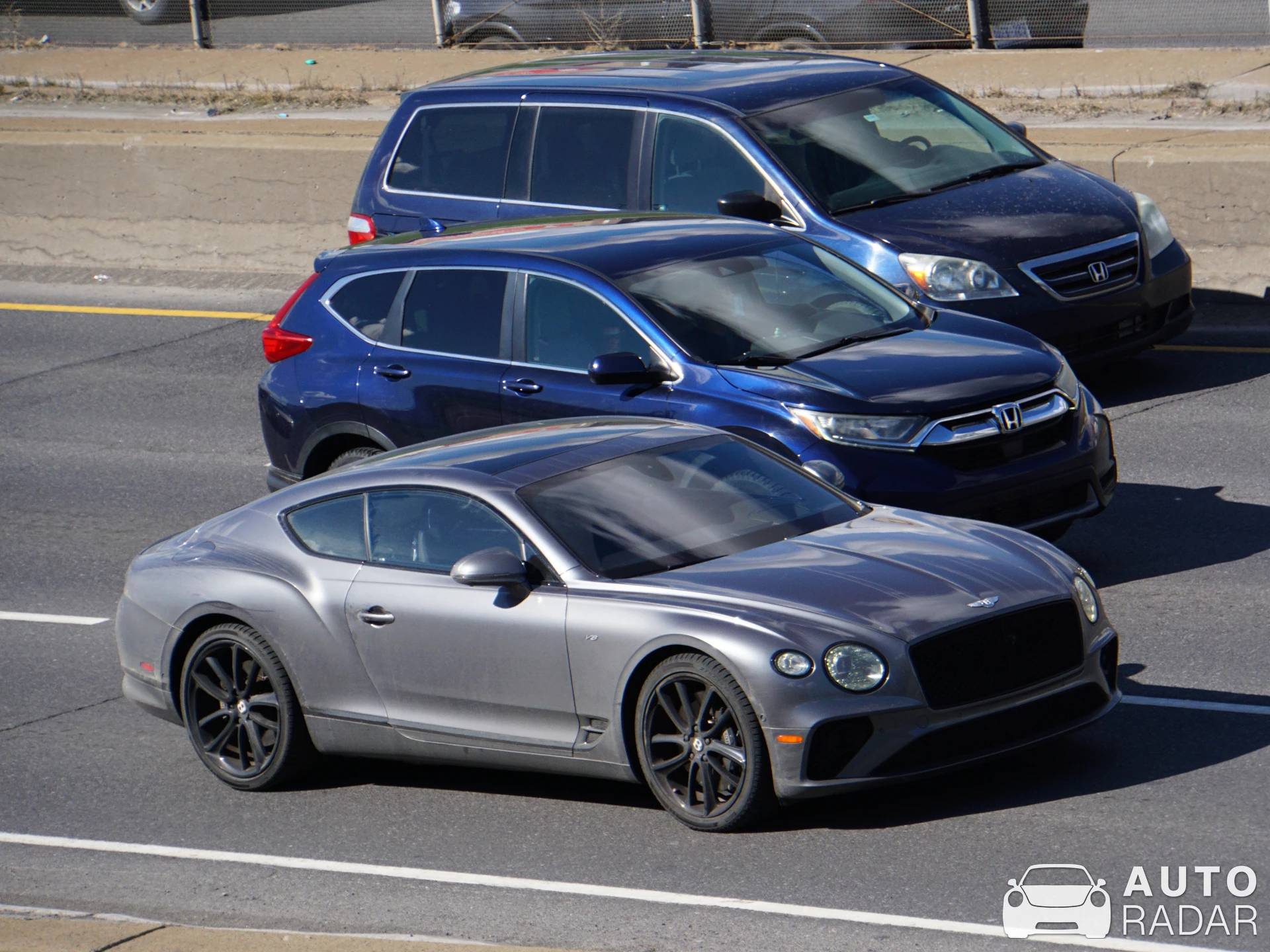 Bentley Continental GT V8 2020 spotted in Montréal