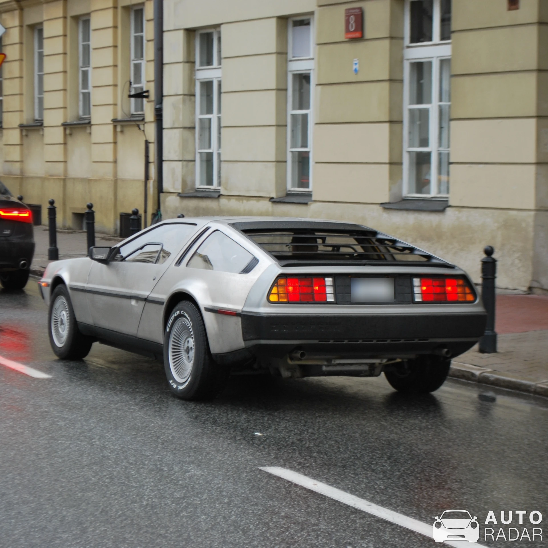 DeLorean DMC-12 spotted in Warszawa, Poland