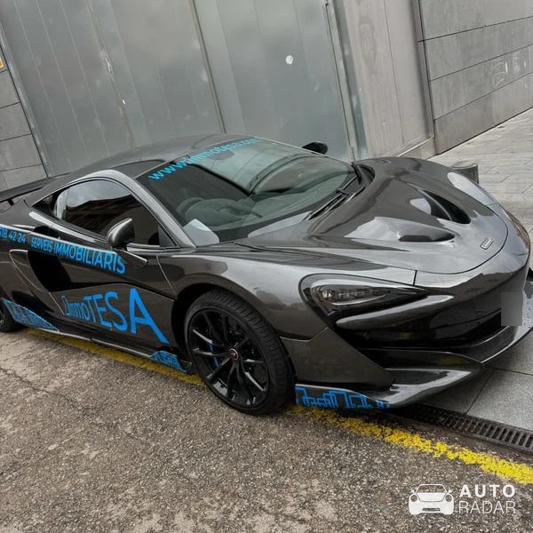 McLaren 570S spotted in Barberà del Vallès, Spain
