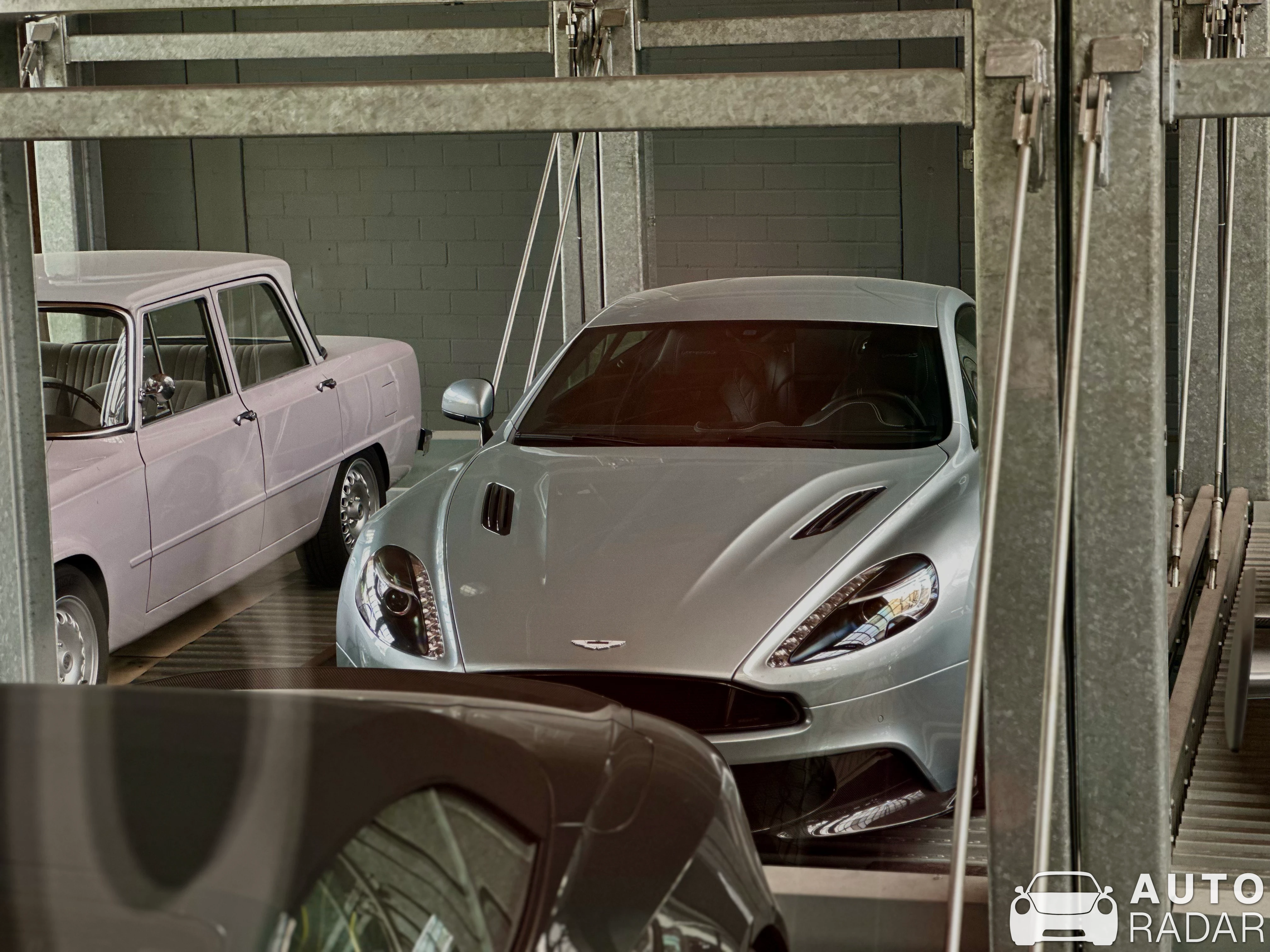 Aston Martin Vanquish S spotted in Düsseldorf