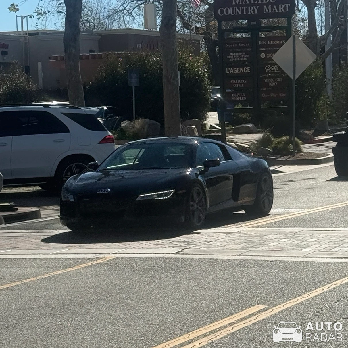 Audi R8 V8 Type 42 spotted in Malibu, United States