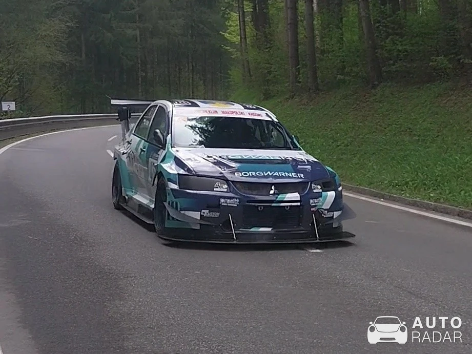 Mitsubishi Lancer Evolution IX spotted in Semriach, Austria