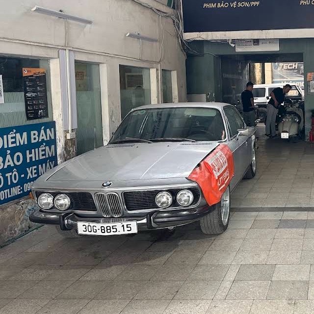 BMW 3.0 CS E9