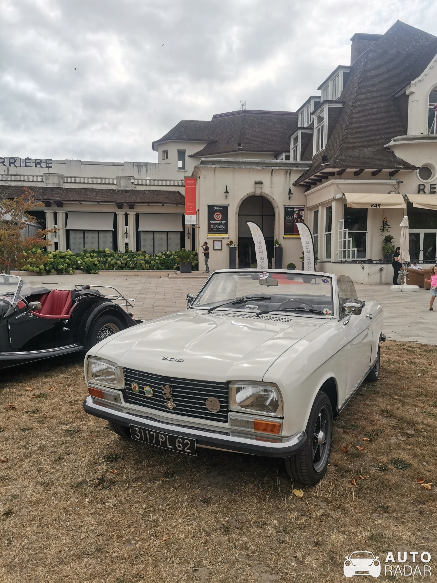 Peugeot 304 spotted in Le Touquet-Paris-Plage