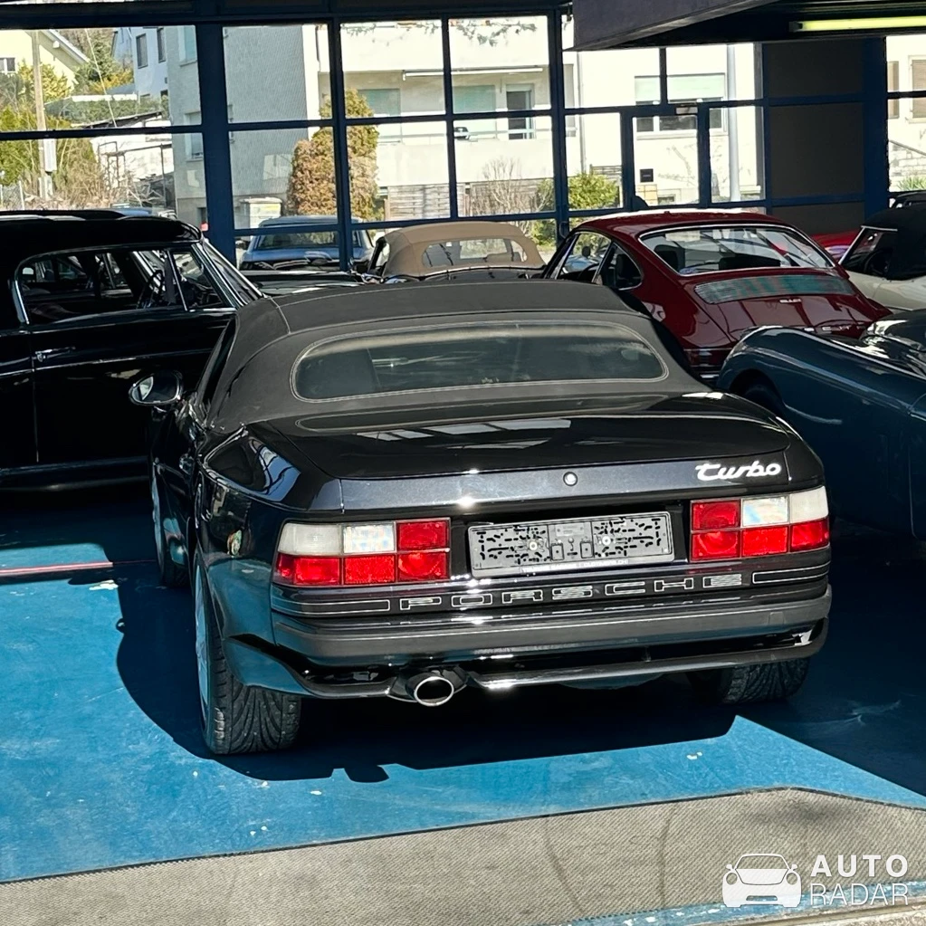 Porsche 944 Turbo Cabriolet spotted in Oberweningen