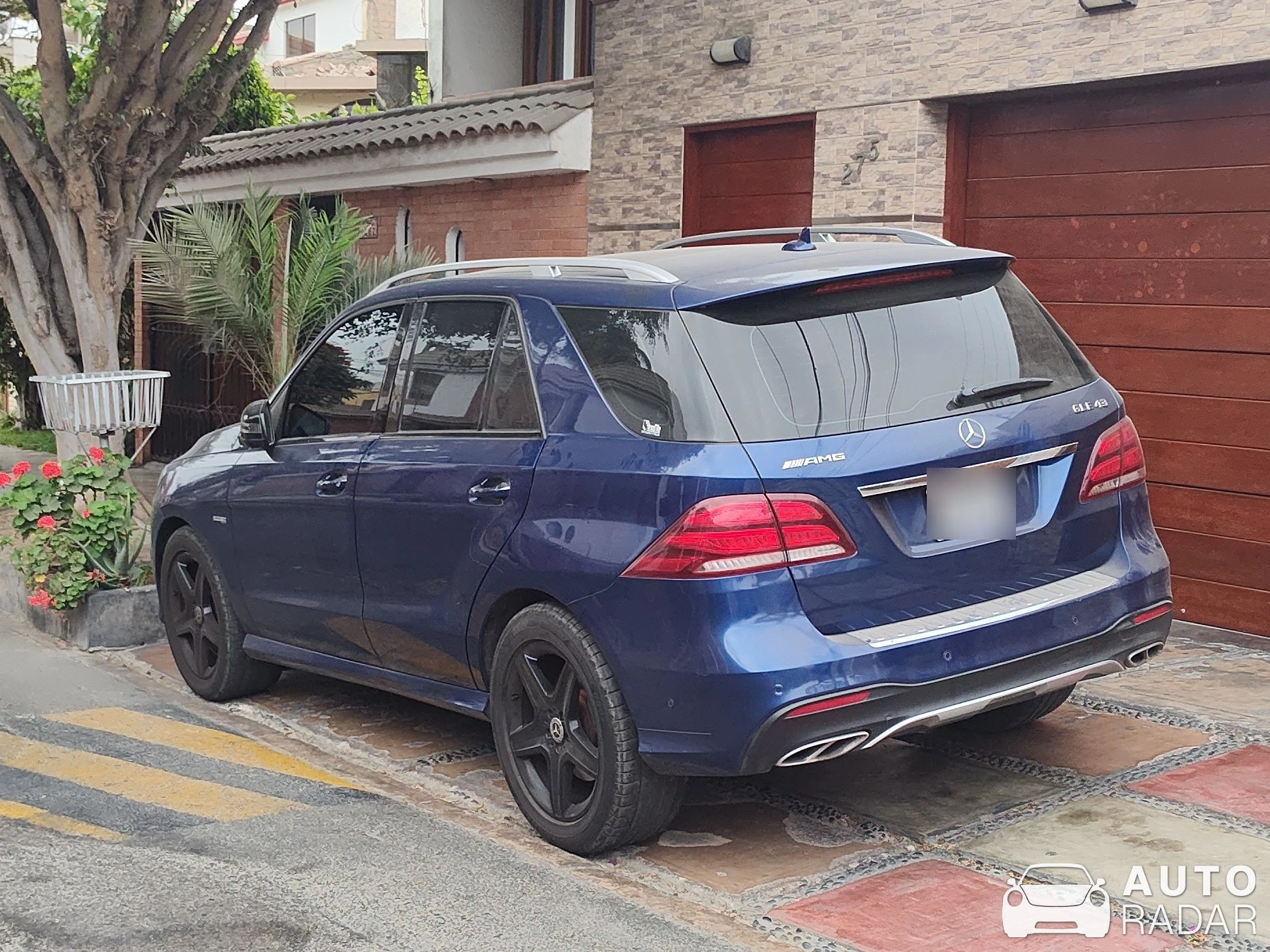 Mercedes-AMG GLE 43 spotted in Lima