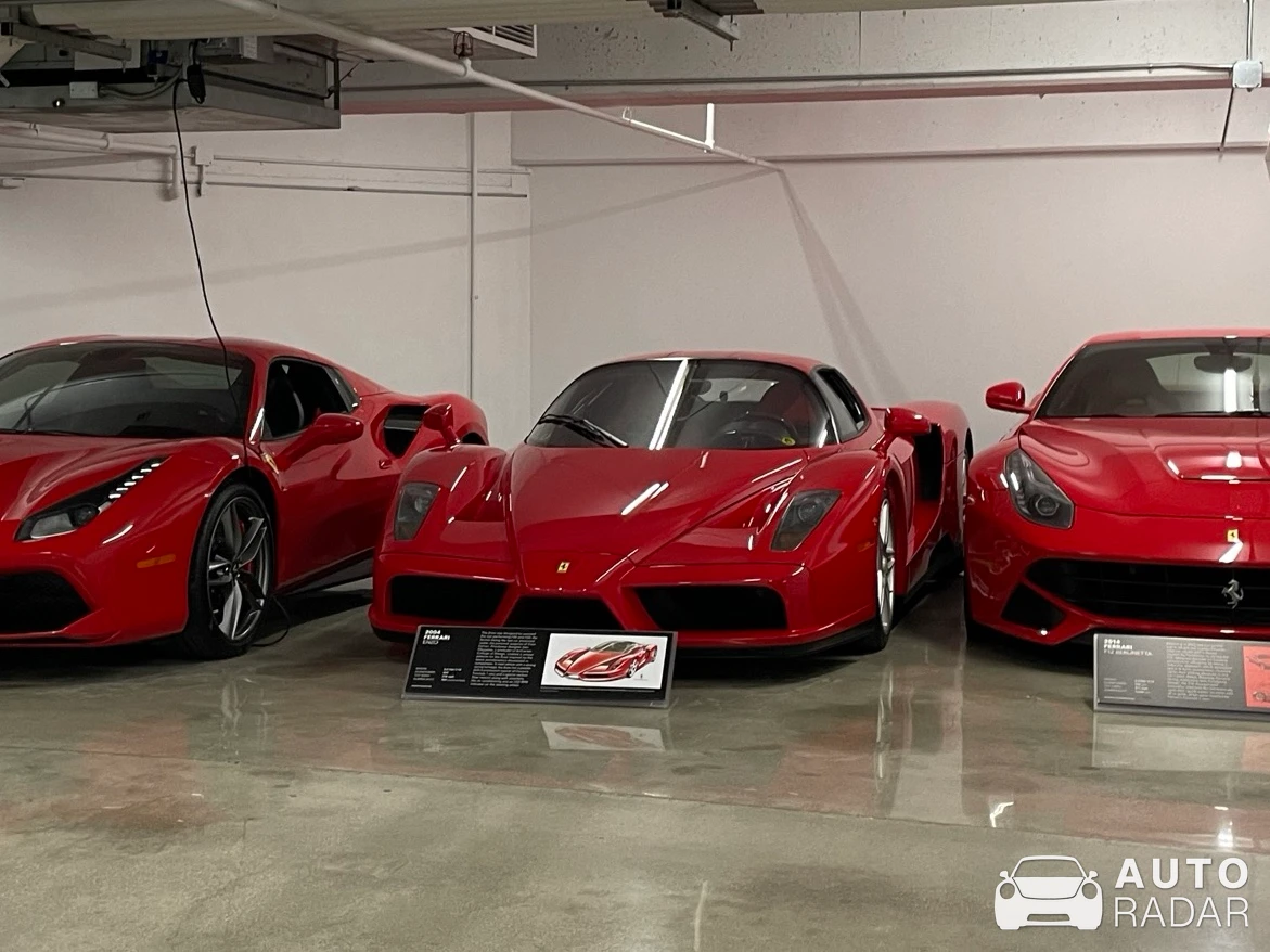 Ferrari Enzo spotted in Los Angeles, United States