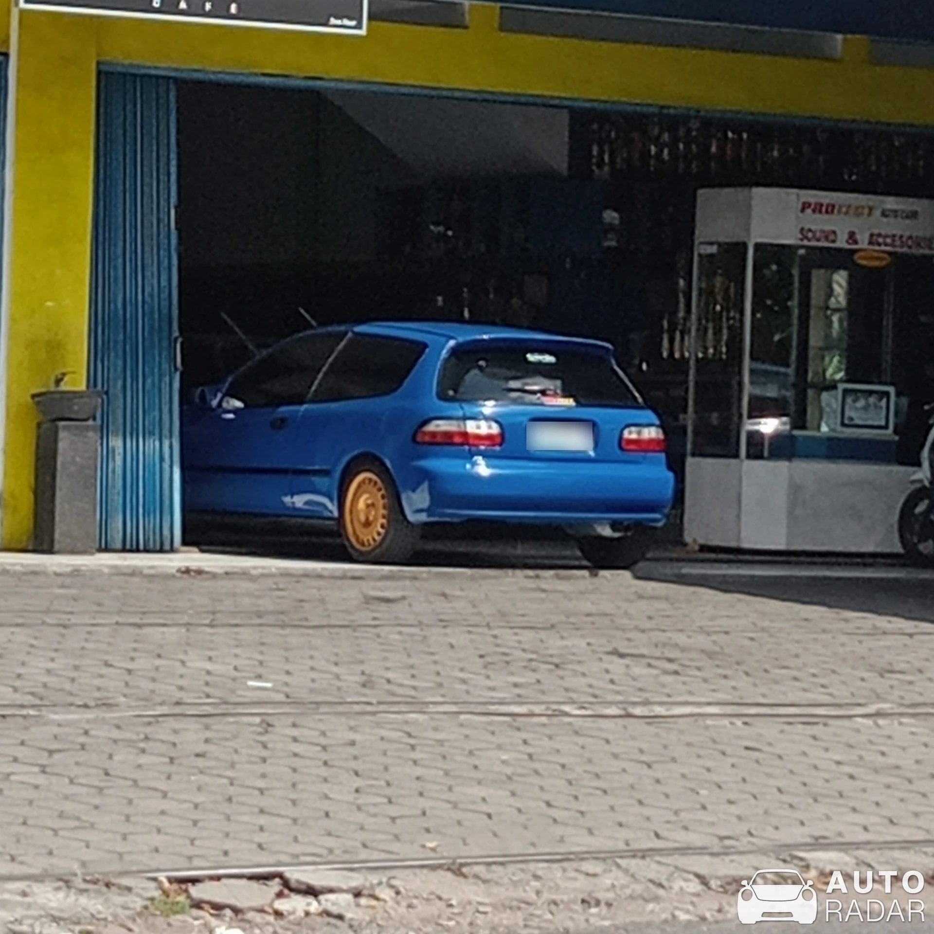 Honda Civic Sedan 1996 spotted in Yogyakarta, Indonesia