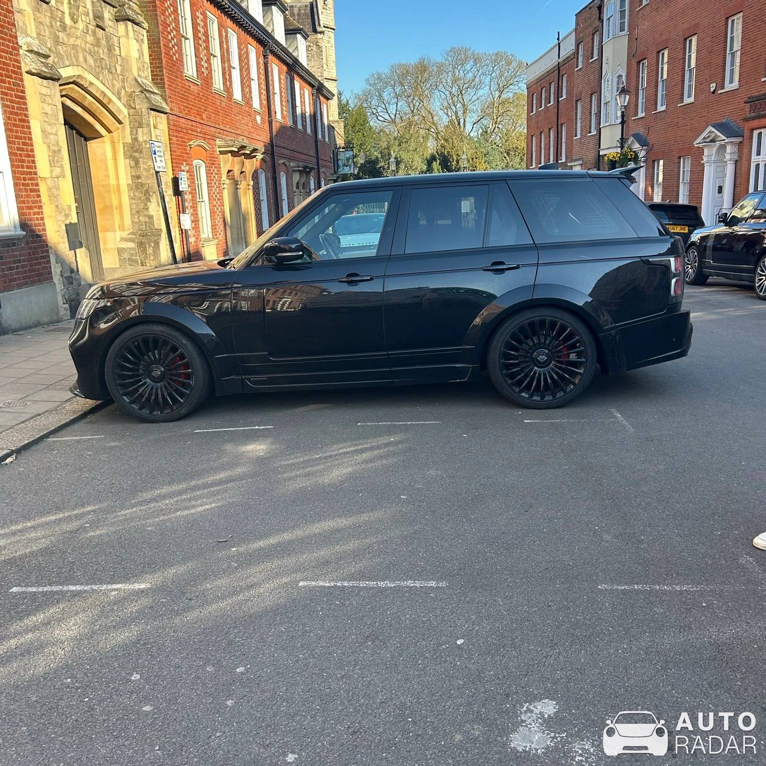Land Rover Range Rover Onyx SVR 2018 spotted